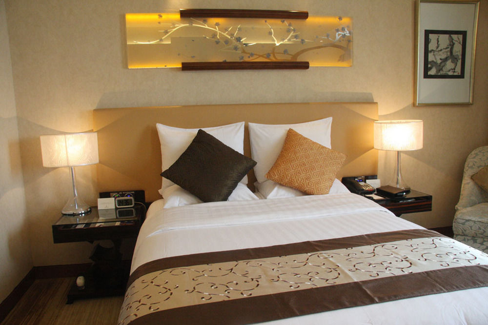 Gehua New Century Hotel Пекин Экстерьер фото
